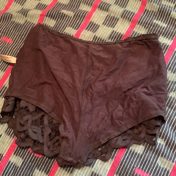 Free People One boho shorts - Picture 3 of 3